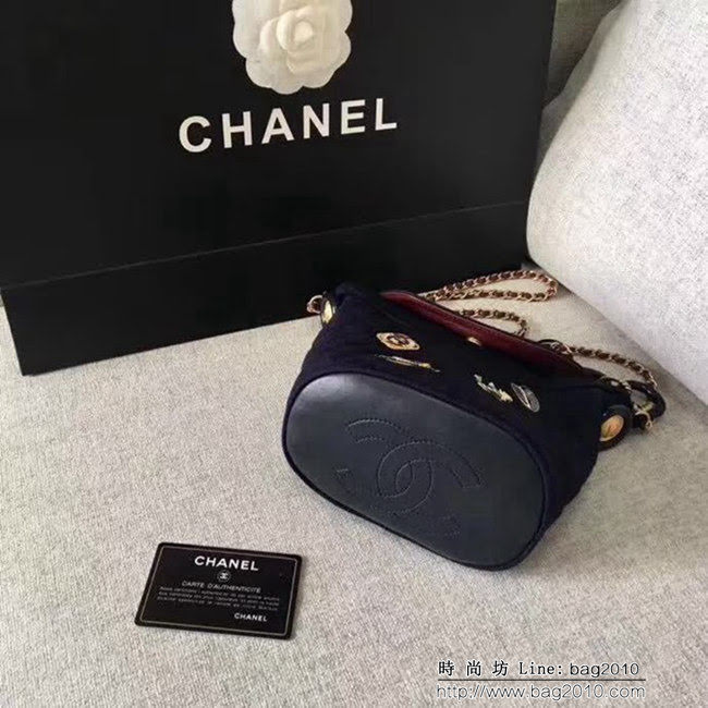 香奈兒CHANEL 2018新款羊皮徽章時尚鏈條水桶包 DSC1315